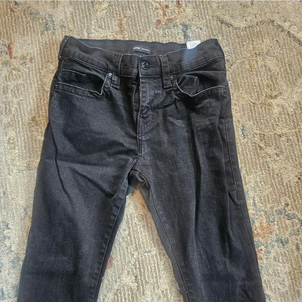 True Religion Roco Relaxed Skinny Sz 30 With 28
